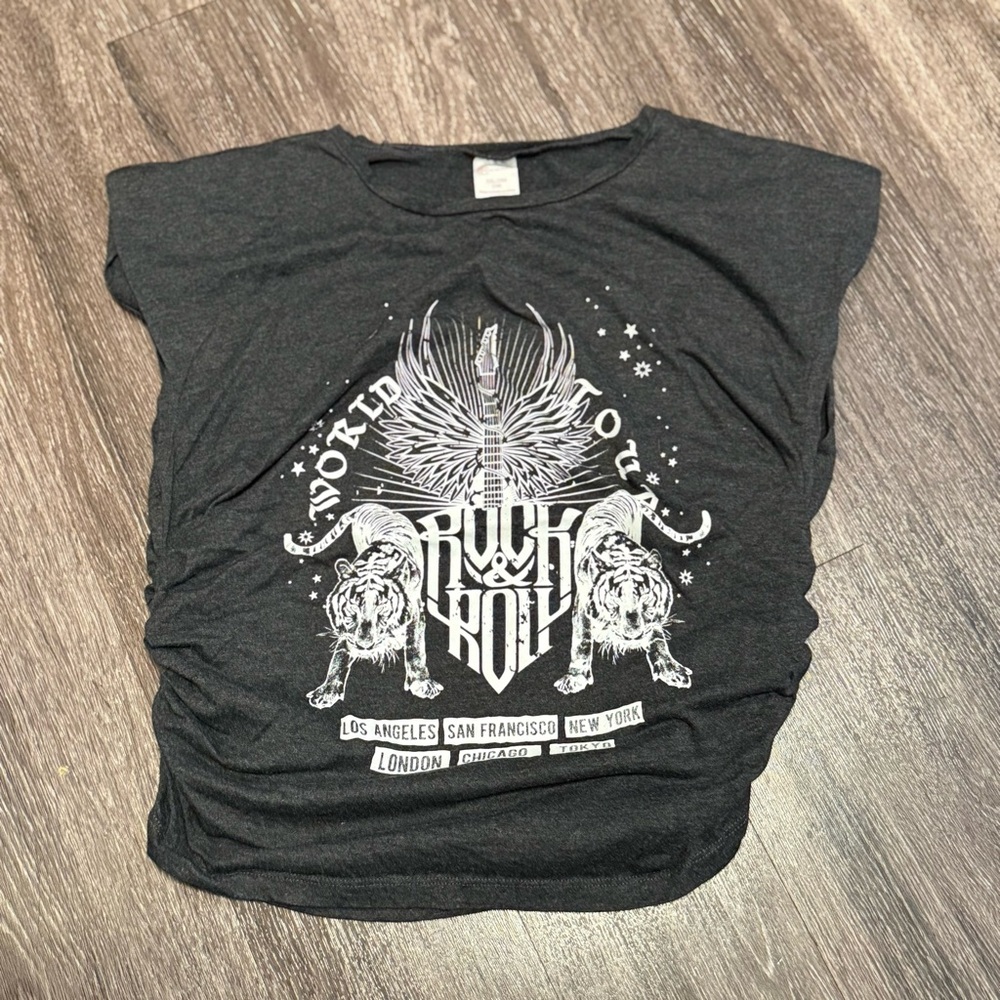 (BOGO) No Boundaries Rock & Roll World Tour / PADDED SHOULDERS Shirt